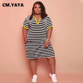 CM.YAYA Liela izmēra XL-5XL Svītraina Midi kleita Streetwear Basic vasaras kleitas ar īsām piedurknēm ar V veida kakla izgriezumu