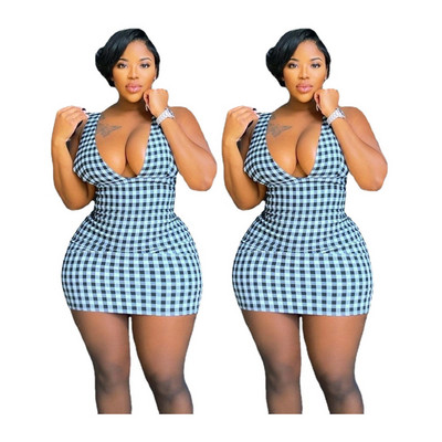 CM.YAYA sieviešu lielizmēra kleita ar rūtainu piedurknēm bez piedurknēm V-veida kakla elastīgas, šauras ķermeņa kleitas Sexy Fashion Street Vestidos vasaras apģērbs