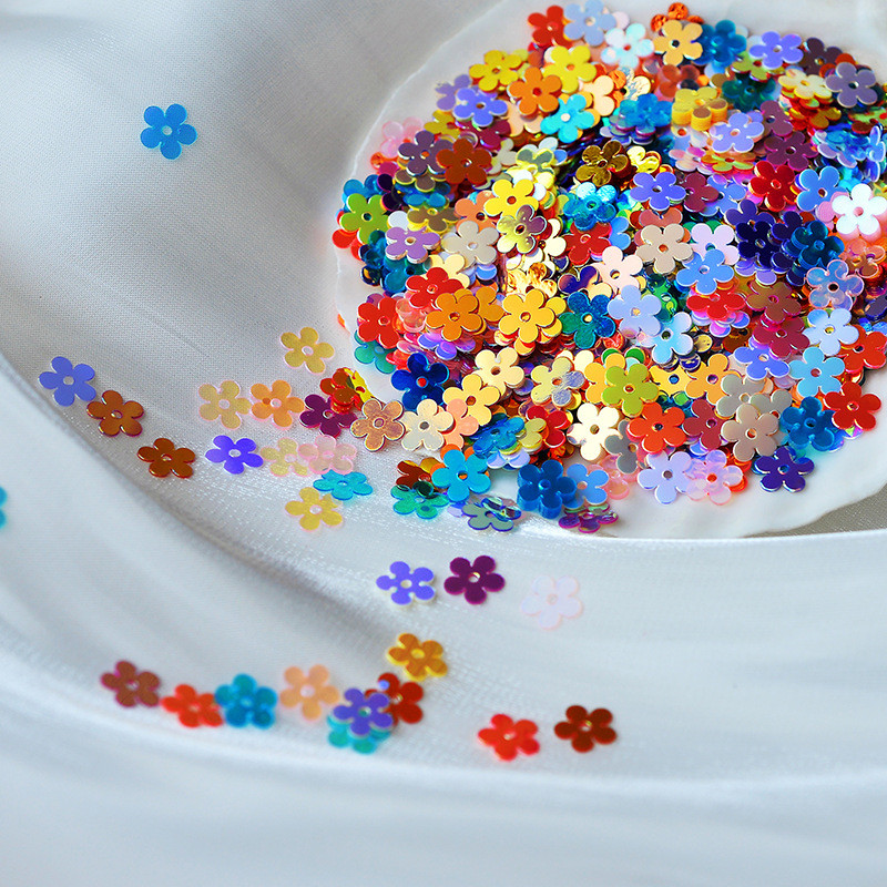 7mm 20g Sequin Plakani plūmju ziedi Sequins Amatniecība Paillette Šūšana Kāzu apģērbi Dekorācijas DIY Rokdarbi Lentejuelas Para Coser