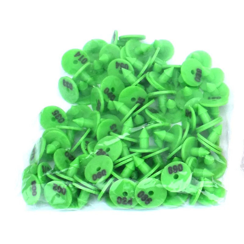 100 gab. Trušu ausu zīmes ar vārdiem Ausu rakstīšana ar lāzeru plastmasas galvas auskari Lauksaimniecības dzīvnieku identifikācijas karte Lauksaimniecības dzīvnieki