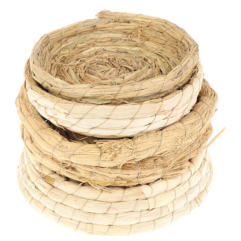 Dabīga salmu putnu ligzda Putnu būri Papagaiļu atpūtas vairošanās vieta Ar rokām gatavota silta mājdzīvnieku guļamistaba papagaiļiem Kanārijputni Balodis Balodis