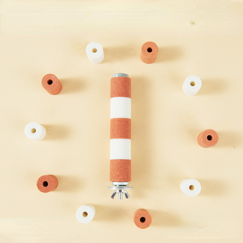 1 gab. Mājdzīvnieku putnu košļājamās rotaļlietas Papagaiļu laktas stends Platforma Būris Rotaļlieta Ķepa slīpēšana Tīras rotaļlietas papagaiļu laktām Putnu piederumi