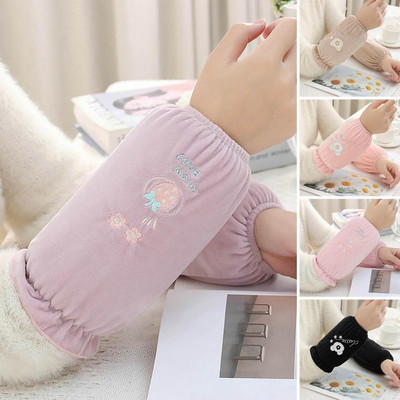 1 Pair Cleaning Sleevelets Winter Dirt Resistant Protect Sleeve Painting Cartoon Embroidery Sleeves Covers Household Stuff