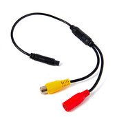 1 db autós hátrameneti tolatókamera 4 tűs dugós csatlakozó az RCA vezetékhez tápkábel-adapter Huzalaljzatú CVBS jeladapter