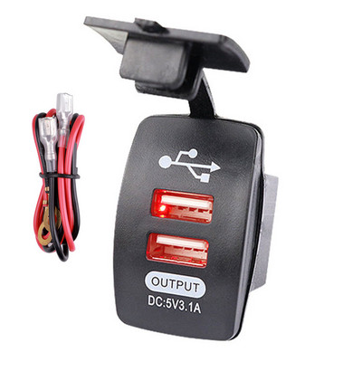 12V-24V autós töltő aljzat Kettős USB port 3.1A Auto Adapter Vízálló Porálló telefontöltő Iphone Xiaomi Redmi Samsunghoz