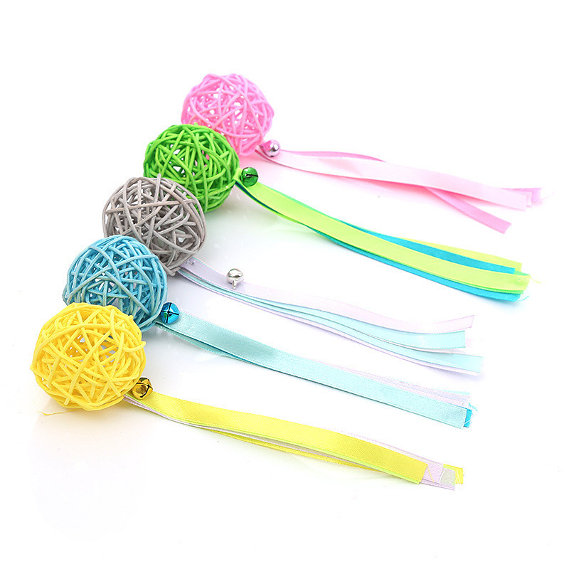 Produse pentru animale de companie Jucărie pentru pisici pentru animale de companie Noua zână Temperament Panglică cu minge de ratan Jucărie pentru animale de companie Jucărie amuzantă cu clopot Jucărie interactivă pentru pisici