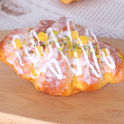 1 db mesterséges croissant desszert hamis étel dekoráció fényképezés profi ételszimuláció torta modell teásasztal dekoráció FCYY-026