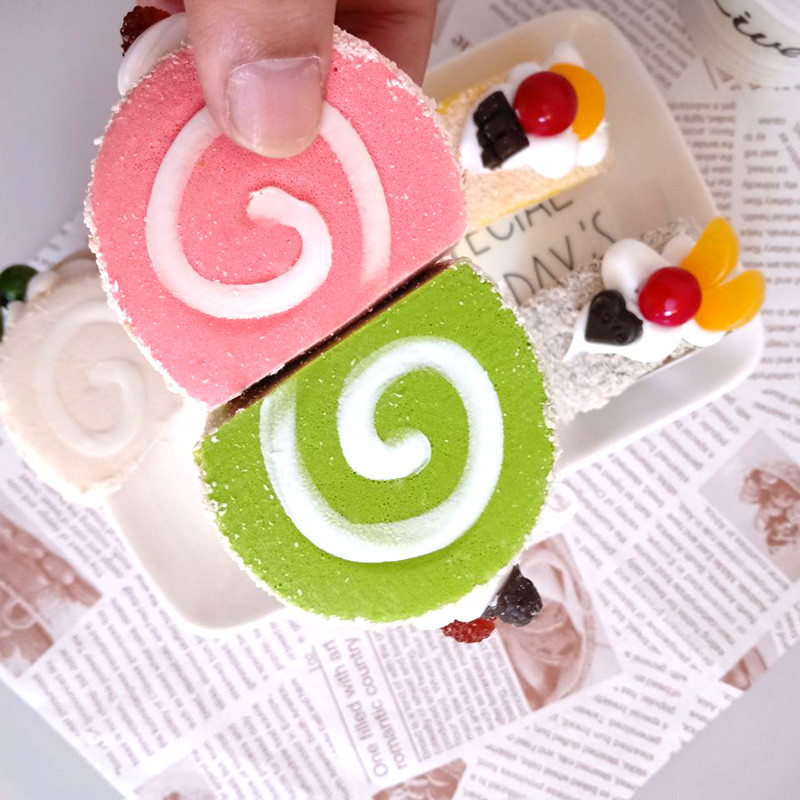 Szimulációs torta Hamis gyümölcs kenyér modell Svájci tekercs bolt kirakata Otthon Hűtőszekrény Dec. Ételfotózás kellékek Őszi dekoráció