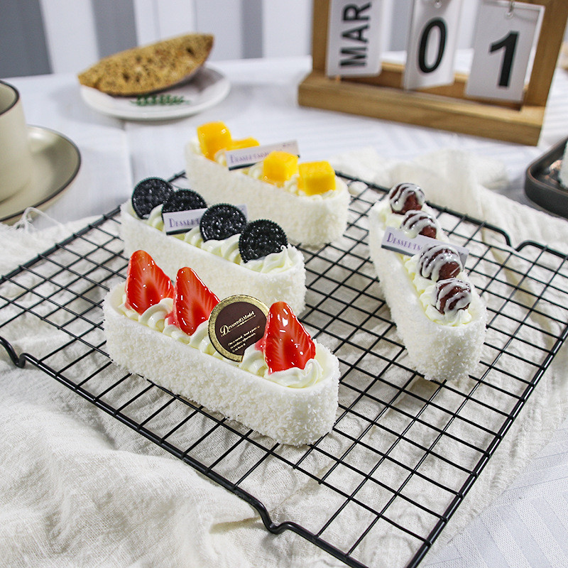 Mesterséges torta Életszerű szimulációs kenyér Gyönyörű otthoni dekoráció INS fotó kellékek Élelmiszer Modell Gyermekek Korai nevelési játékok