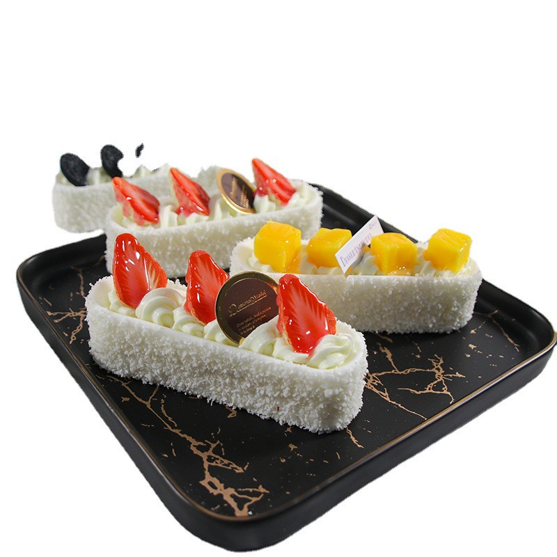 Mesterséges torta Életszerű szimulációs kenyér Gyönyörű otthoni dekoráció INS fotó kellékek Élelmiszer Modell Gyermekek Korai nevelési játékok