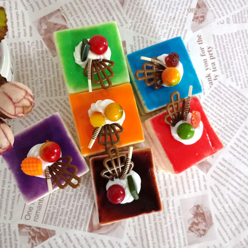 5×5×5,5cm Προσομοίωση PU Square Fruit Sandwich Cake for Dessert Shop Promotion Sample Shooting Supplies Accessory Cake Fake Food