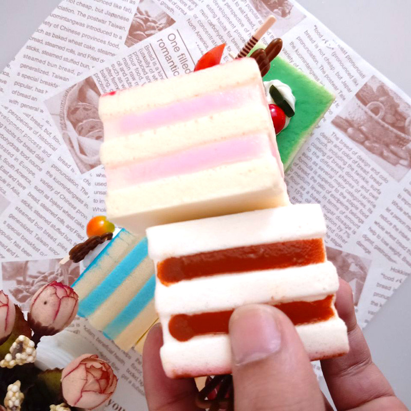 5×5×5,5cm Προσομοίωση PU Square Fruit Sandwich Cake for Dessert Shop Promotion Sample Shooting Supplies Accessory Cake Fake Food