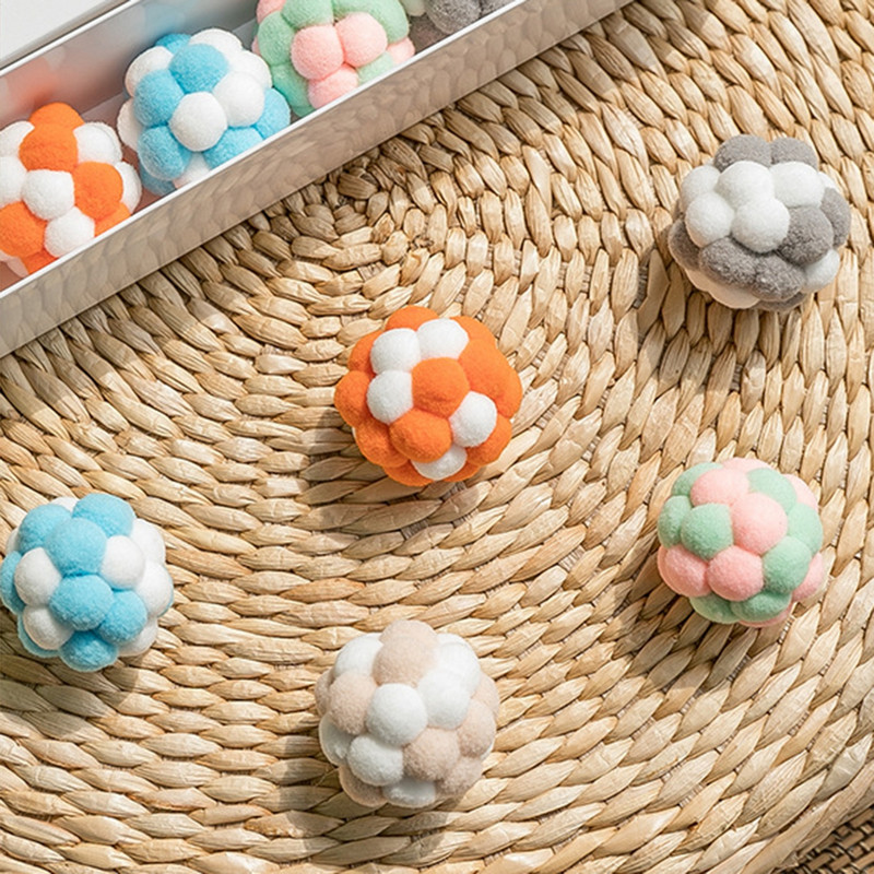 Legendog 3 db új nyikorgó macskagolyós játék, színes interaktív rágólabda vicces macskajáték üldözési labdák játék kisállatkiképző kellékek