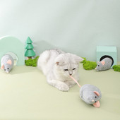 Szimulációs egér macskajáték Vicces puha plüss egérhangú, nyikorgó játék macskáknak karcolás-harapásálló interaktív cica macskamenta játék