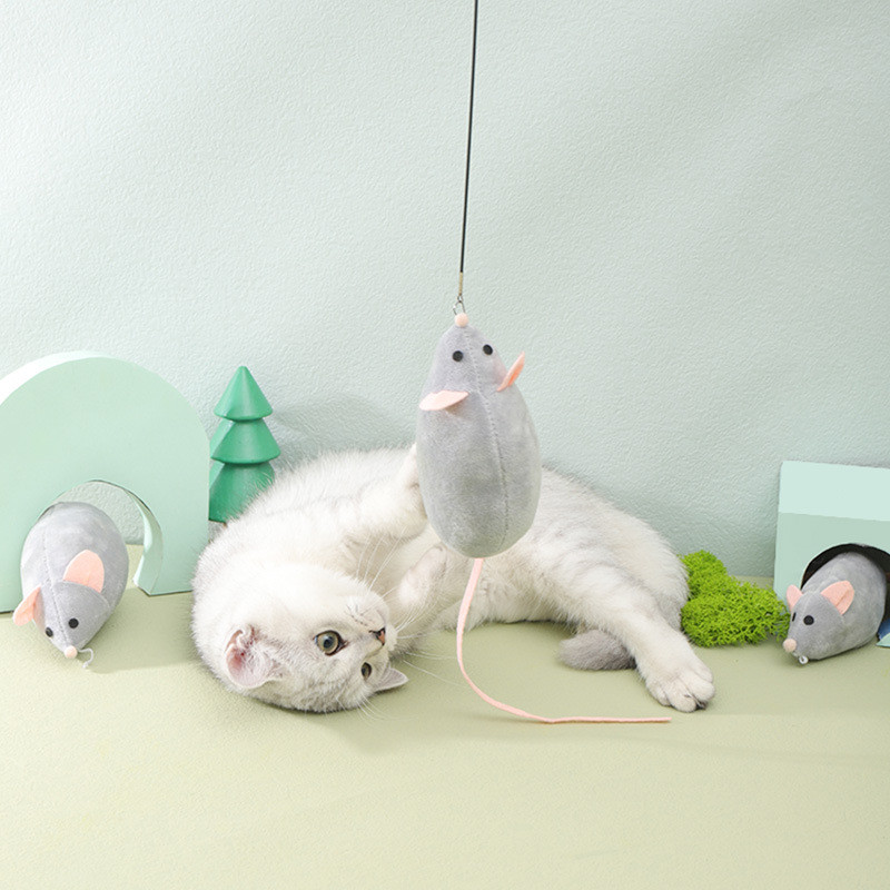 Szimulációs egér macskajáték Vicces puha plüss egérhangú, nyikorgó játék macskáknak karcolás-harapásálló interaktív cica macskamenta játék