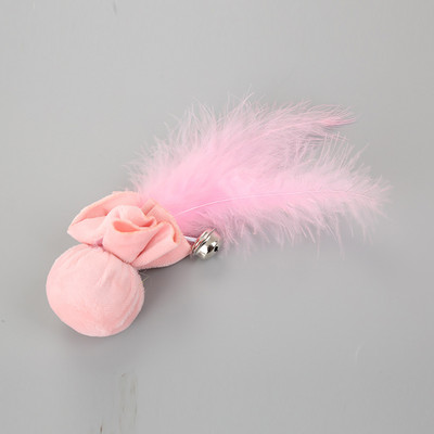 Kisállatjáték plüsslabda tollas harangokkal macskajáték Kreatív aranyos rajzfilm tollas csengő macska teaser játék macska rágójáték kisállatkellékek