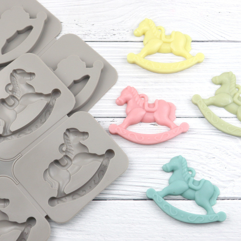 Szilikon 4 üregű trójai faló alakú aromaterápiás forma, kézzel készített eszközök parfümszappan gyanta kézművességhez