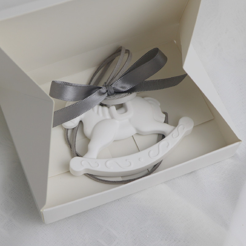 Szilikon 4 üregű trójai faló alakú aromaterápiás forma, kézzel készített eszközök parfümszappan gyanta kézművességhez