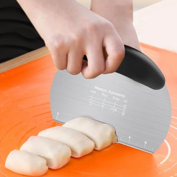 Панел за изстъргване Здрава многофункционална резачка за тесто с мащаб Незалепваща резачка за тесто от неръждаема стомана за изстъргване на тесто за пица