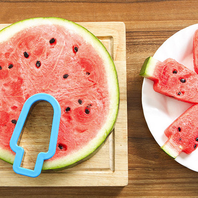 Új görögdinnye vágó rozsdamentes acél aranyos fa design vágás görögdinnye konyhai kütyük saláta gyümölcs szeletelő szerszámok