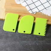 3 buc/lot tăietor de prăjituri aluat spatulă pentru tăiat prăjituri răzuitoare pentru smântână Dispozitive de tăiat pentru pastă răzuitoare dinți neregulați pentru tăiere bricolaj 2021