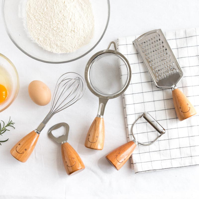 Kuhinjsko posuđe Alati za kuhanje Umutiti Filter Alati za kolače Ocjeđivač za ljuštenje kože Od nehrđajućeg čelika Set drvenih ručki u obliku smajlija Kuhinjski pribor