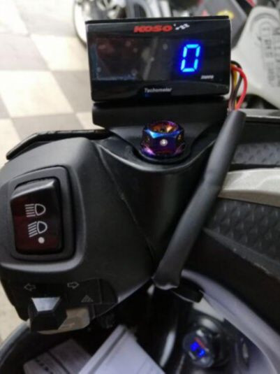 Koso Mini brojilo okretaja u minuti Digitalni kvadratni LCD zaslon Tach mjerač sati Tahometar mjerač s nosačem