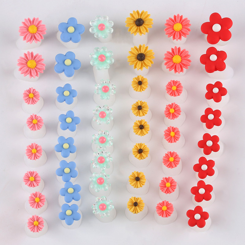 8 vnt. Silikoninis kojų nagų atskyriklis pėdų skirstytuvas Daisy Flower Charming Design Forma Salonas Manikiūras Pedikiūras Priežiūra Nagų dailės priemonė