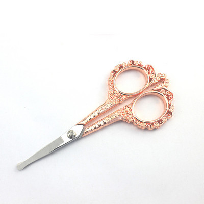 1 buc. Foarfece pentru unghii în stil european retro, din oțel inoxidabil, pentru tundere clasică de flori de prun, instrument de manichiură, pentru machiaj, foarfece pentru cuticule Tr #39
