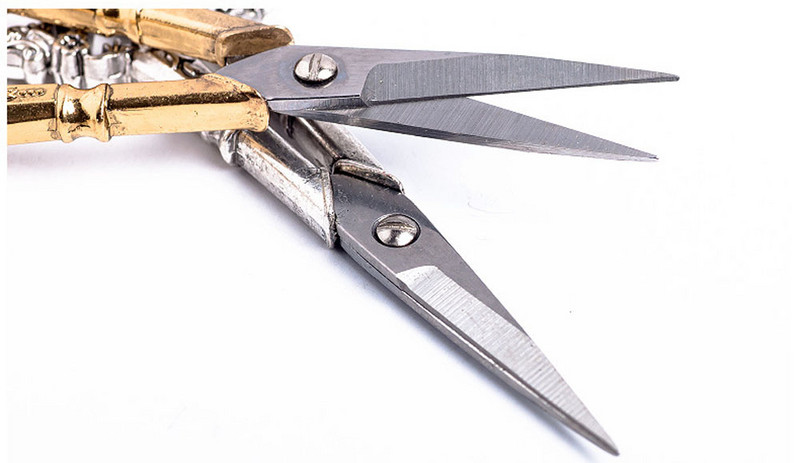 1 buc. Foarfece pentru unghii în stil european retro, din oțel inoxidabil, pentru tundere clasică de flori de prun, instrument de manichiură, pentru machiaj, foarfece pentru cuticule Tr #39