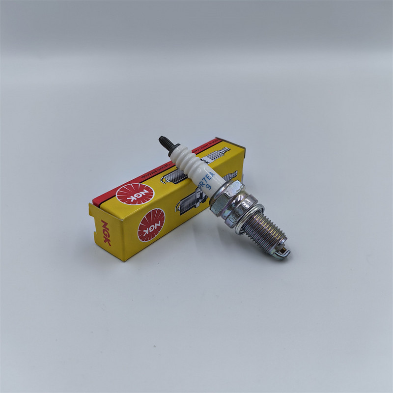 Originalni poklopac svjećice CR7HSA C7E NGK motocikl za svjećicu pogodan za većinu OHV Honda skutera