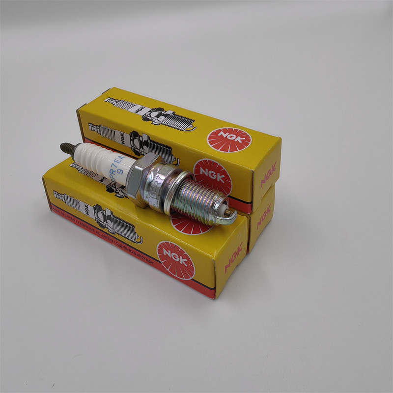 Originalni poklopac svjećice CR7HSA C7E NGK motocikl za svjećicu pogodan za većinu OHV Honda skutera