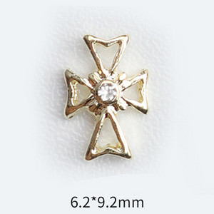 20 de bucăți Mini din aliaj Croce Nail Art Charm 3D Mic Cromat Argint Antic Inimă Decorare unghii Bijuterii Design Punk Accesorii pentru unghii