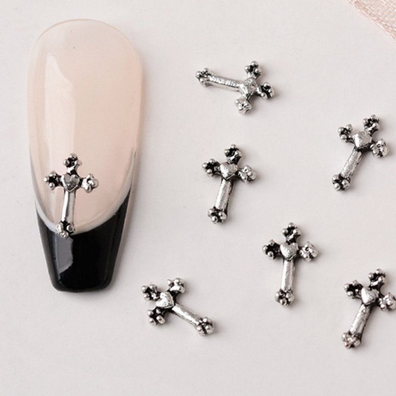 20 de bucăți Mini din aliaj Croce Nail Art Charm 3D Mic Cromat Argint Antic Inimă Decorare unghii Bijuterii Design Punk Accesorii pentru unghii