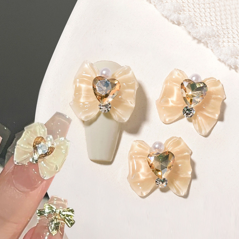 Acrilic Fluture Cristal Sticlă Piese de unghii strălucitoare Din aliaj Strass Breloc pentru unghii pentru decorarea Nail Art Accesorii Design