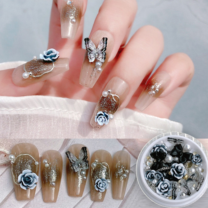 Rózsa piros gyanta virág körömbűvek fém lánc gyöngy pillangó gyöngy köröm ékszer fekete lila dekoráció barkács alkatrész köröm kellék