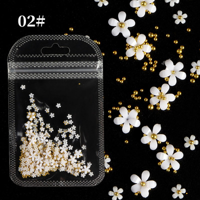 Uued 3D-küünekaunistused Rhinestones Armastus Südame Kujundus Kivid Läikiv Valgustundlik Kristall-klaashelmed Maniküür Dekoor