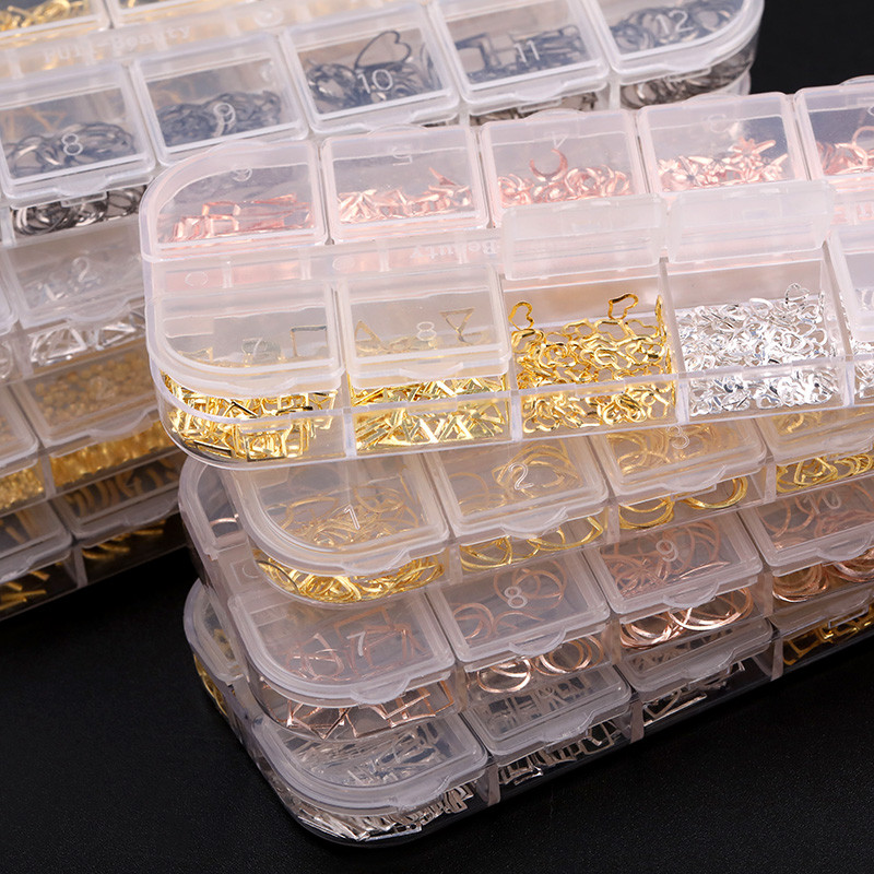 1 dėžutė Nagų smeigtukai Kniedės Geometrinis vaizdas Auksinis sidabrinis rožinis nagų dailės cirkonio aukso spalvos mišraus dydžio 3D nagų dailės puošmena