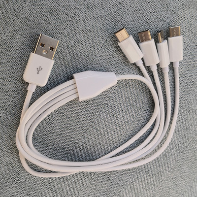 0,5 M 4-pordiline C-tüüpi USB-C-USB-jaoturi mitmekordne laadimiskaabel nutitelefoni tahvelarvuti jaoks