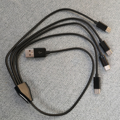 0,5 M 4-pordiline C-tüüpi USB-C-USB-jaoturi mitmekordne laadimiskaabel nutitelefoni tahvelarvuti jaoks