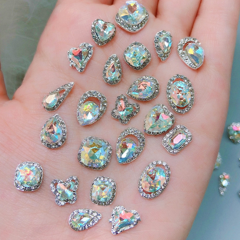 Inimioare colorate cu strasuri pentru unghii Fat Square Love Butterfly Metal Nail Charms 3D Nail Decoration Sparkling Decoration Manicur