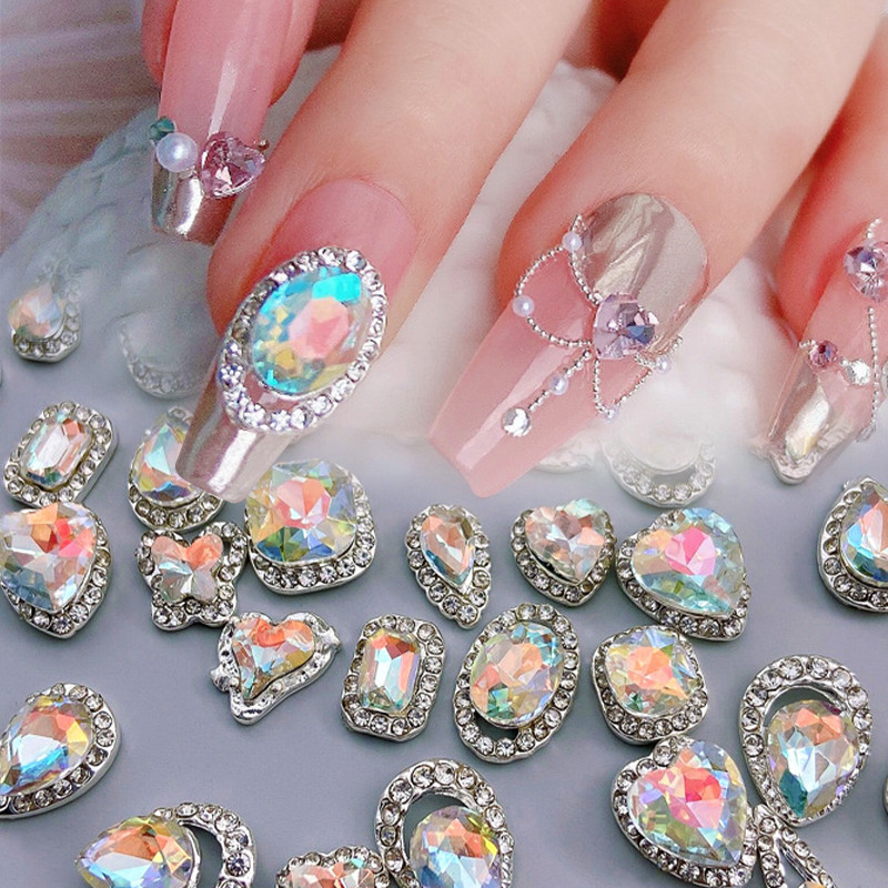 Inimioare colorate cu strasuri pentru unghii Fat Square Love Butterfly Metal Nail Charms 3D Nail Decoration Sparkling Decoration Manicur