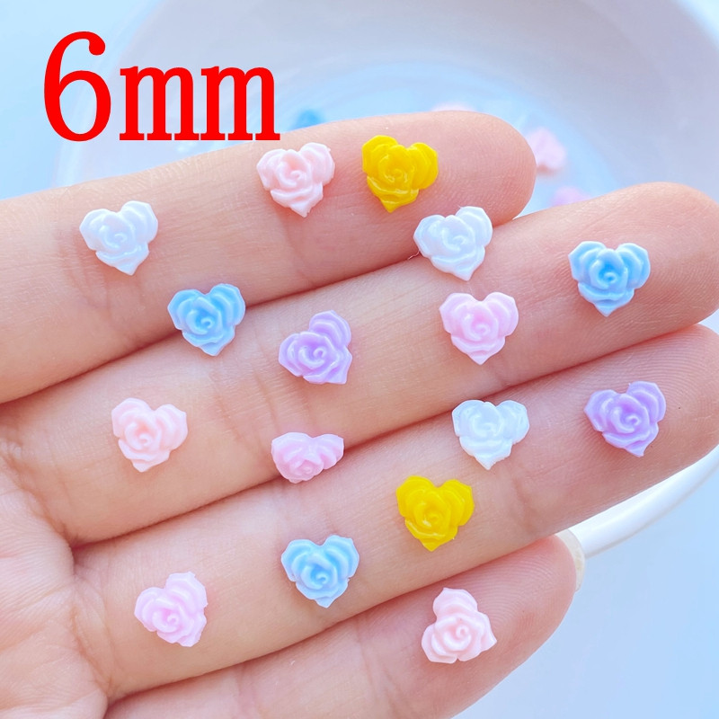 100 vnt. 6 mm Mini Love Heart gėlė nagų dailės dervos spalvų mišinio gėlių nagų dailės žavesiai gėlių formos manikiūro reikmenys
