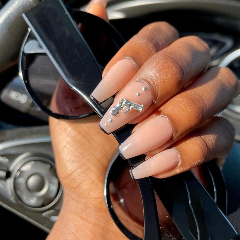 20KOM Metalni pribor za nokte Luksuzni zlatni srebrni pištolj u obliku piramide Legura 3D privjesci za uređenje noktiju DIY dodaci za uređenje noktiju 10*7 mm