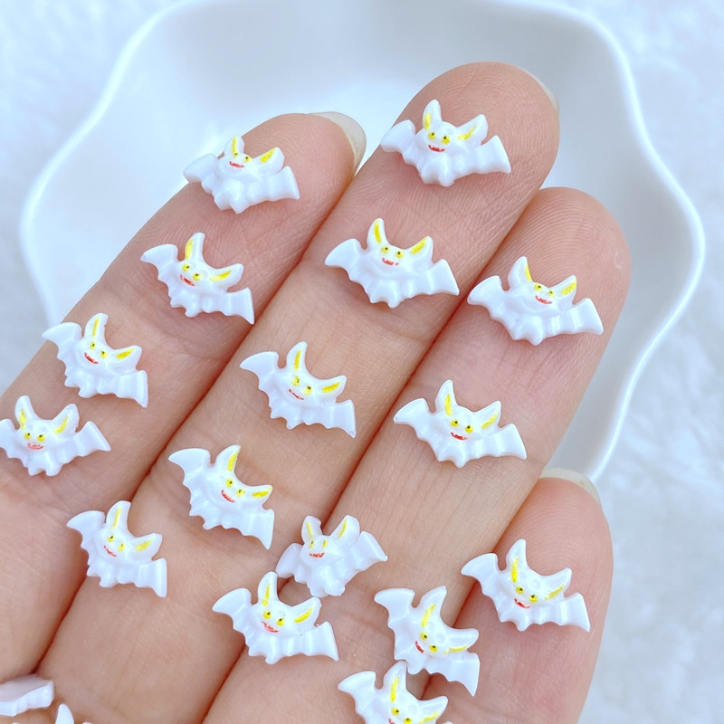 50 vnt. 3D dervos nagų mielas animacinis filmas Helovinas šikšnosparnio nagų dalys priedai Kawaii „pasidaryk pats“ nagų dailės dekoravimas