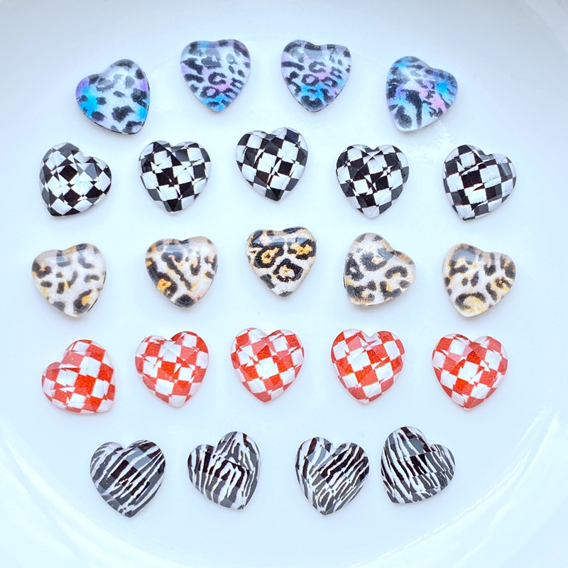 100 vnt. Nauji blizgantys leopardo širdies nagų krištoliniai akmenys brangakmeniai Blizgučiai nagų dailė Papuošalai Manikiūras Nagų dekoravimo aksesuaras