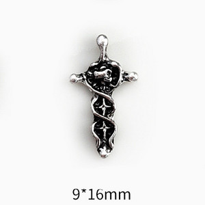 50 vnt. Japonijos Korėjos 3D nagų dailės žavesiai retro tamsaus kryžiaus angelas mišrių stilių nagų dailės puošyba, lydinys „pasidaryk pats“ manikiūro priedai