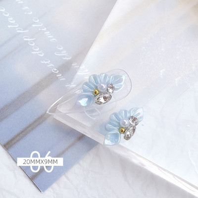 10 komada akrilnih bočnih cvjetnih ukrasa za nokte 3D trendi cvjetić (s bisernim kamenčićima) Nakit za nokte Stil ljuskica latica Savjeti za nokte
