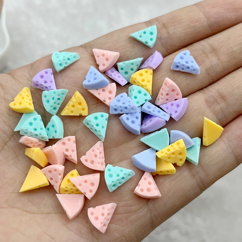 50 vienetų spalvingų 3D mielų sūrio nagų dailės dervų nagų dailės dekoravimo torto nagų dailės reikmenų