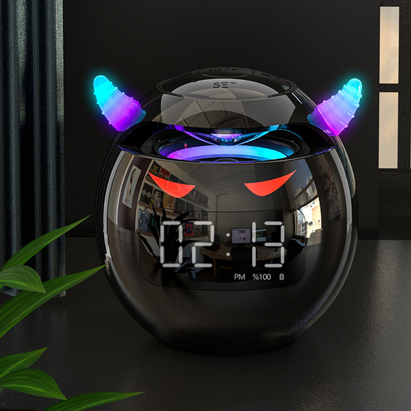 Su „Bluetooth“ suderinamas 5.0 nešiojamasis daugiafunkcis garsiakalbis su dvigubu žadintuvo belaidžiu garsiakalbiu skaitmeniniu buitiniu ekranu